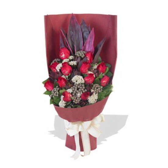 12 Memorable Red Roses Bouquet 12 Memorable Red Roses Bouquet