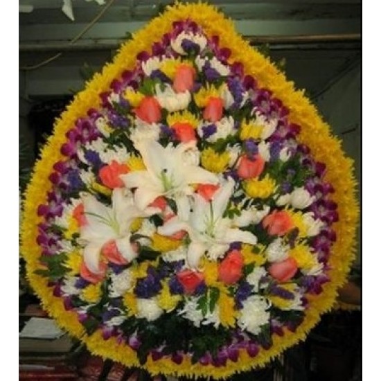 Traditional Flowers Arrangement 10 Traditional Flowers Arrangement 10